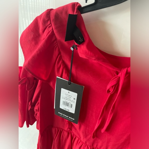 Red dress size S - Picture 2 of 3